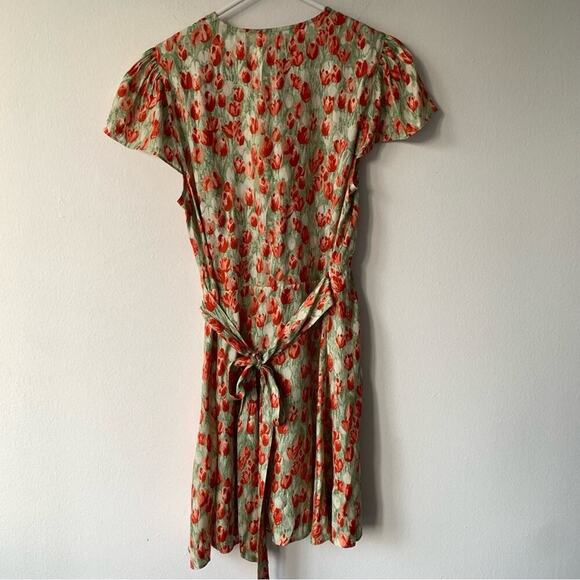 NWT Doen Kelsea Silk Rosette Floral V-Neck Short Sleeve Mini Dress Tulip Fields - Picture 13 of 16